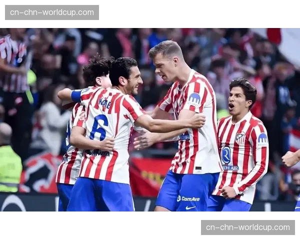 西甲:马竞客场0-0闷平皇家社会,西蒙尼与阿尔瓜西尔赛后握手致意 西甲:马竞客场0-0闷平皇家社会,西蒙尼与阿尔瓜西尔赛后握手致意